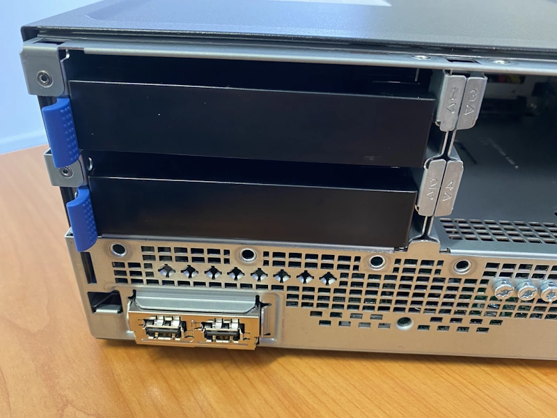 <i>Photo 11 - SSDs installed.</i>